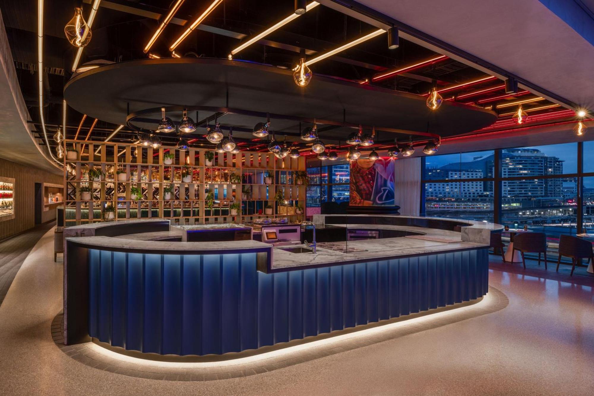 W Sydney Hotel Exterior foto The bar at the Virgin Atlantic Clubhouse at London Heathrow Airport